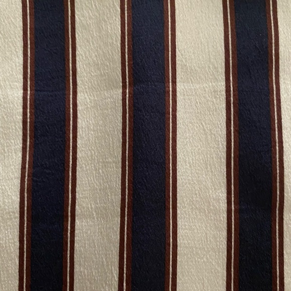 Top - Picture 3 of 6